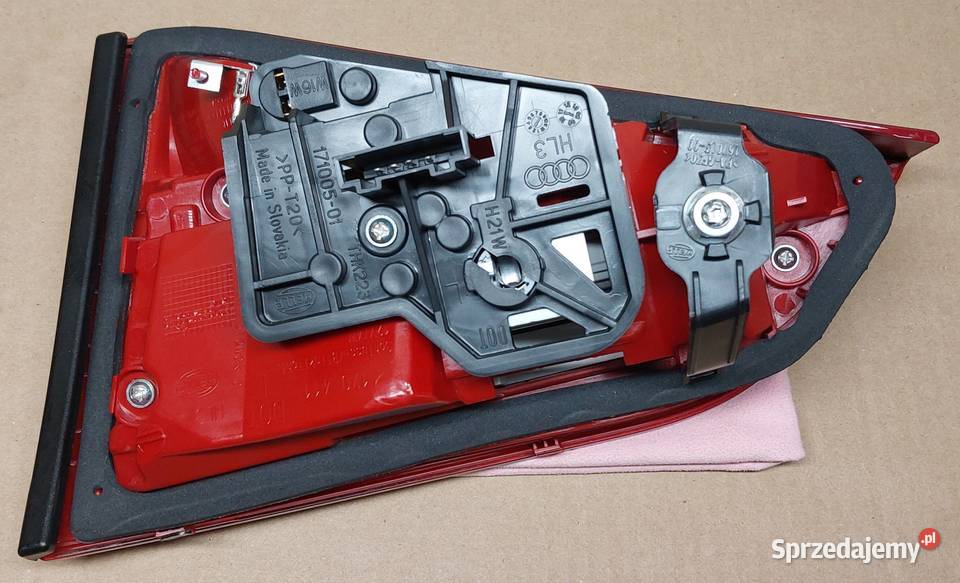 LAMPA TYŁ LEWA W KLAPE AUDI A4 B8 0811 SEDAN Lewe Mielęcin