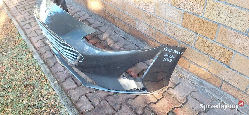 Ford Focus Mk3 Zderzak Przód osobowe świętokrzyskie