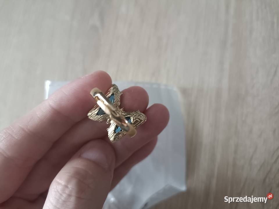 Regulowany pierścionek z motylem Kwidzyn