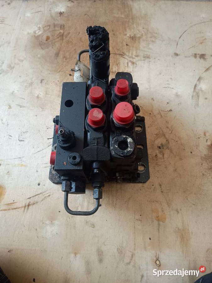 Volvo L220 zawór VOE15193451 Staszów