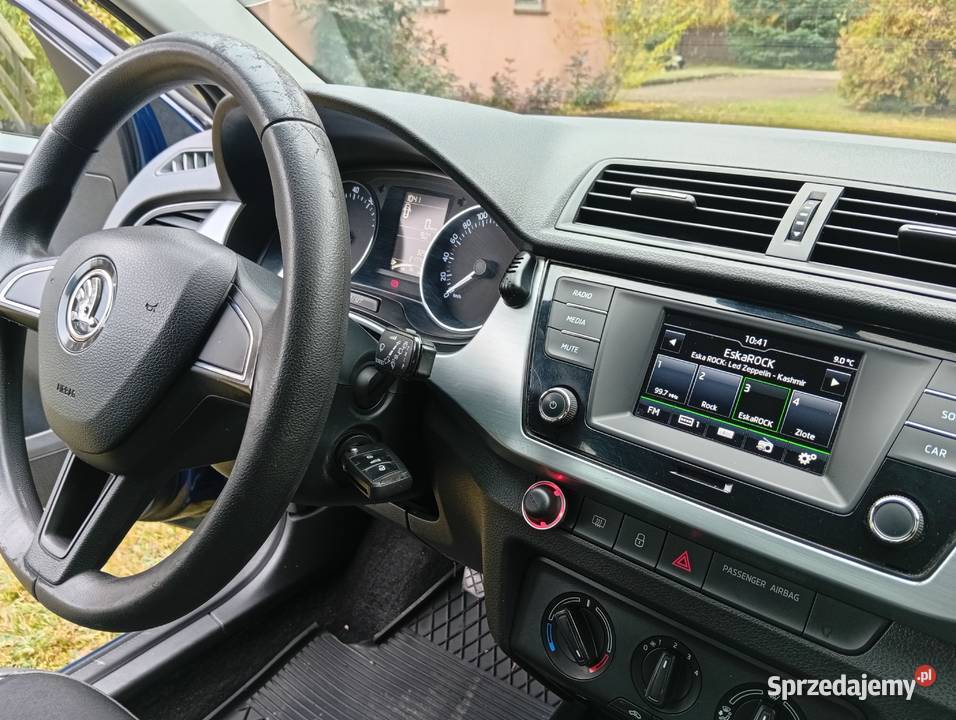 SKODA FABIA 10 LPG kombi75 Rok produkcji 2017 Fabia Fabia Warszawa