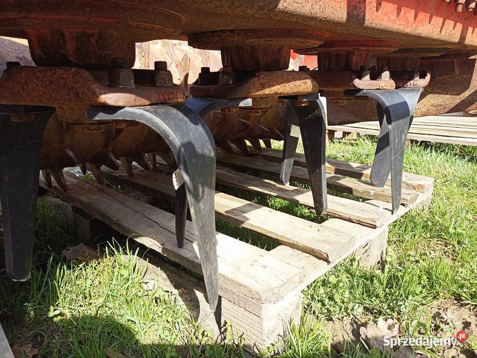 Brona wirowa KUHN HRB 302 3m Agregat aktywny Kuhn Mostek