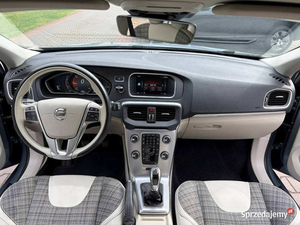 Volvo V40 20 D2 Full LED Podgrzewane fotele 1969cm3 mazowieckie Lipówki