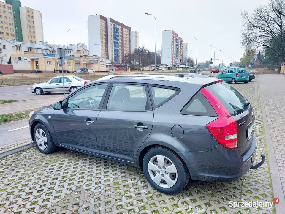 KIA CEED 14 benzyna 2011 bezwypadkowa bez rdzy sprzedam