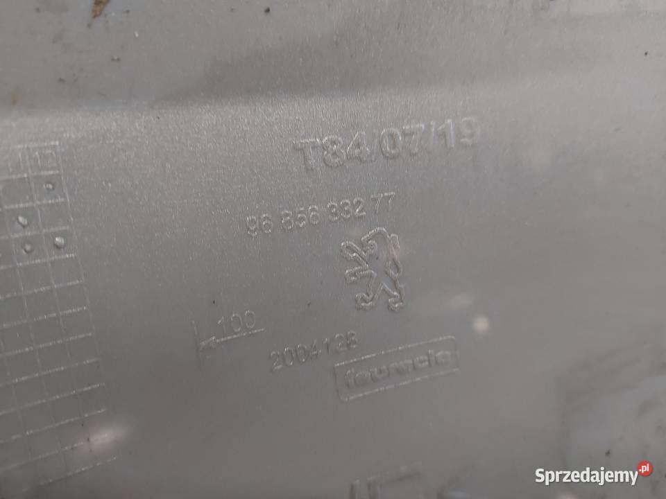 PEUGEOT 3008 I zderzak tył 9684964277 świętokrzyskie Kielce