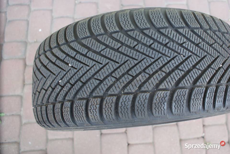 22540R18 92V Zimowa Pirelli dot3524 85mm podkarpackie