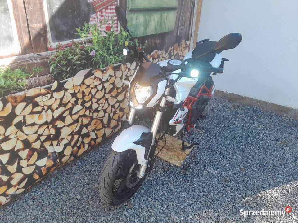 Benelli BN 125 2021 2800 przebiegu