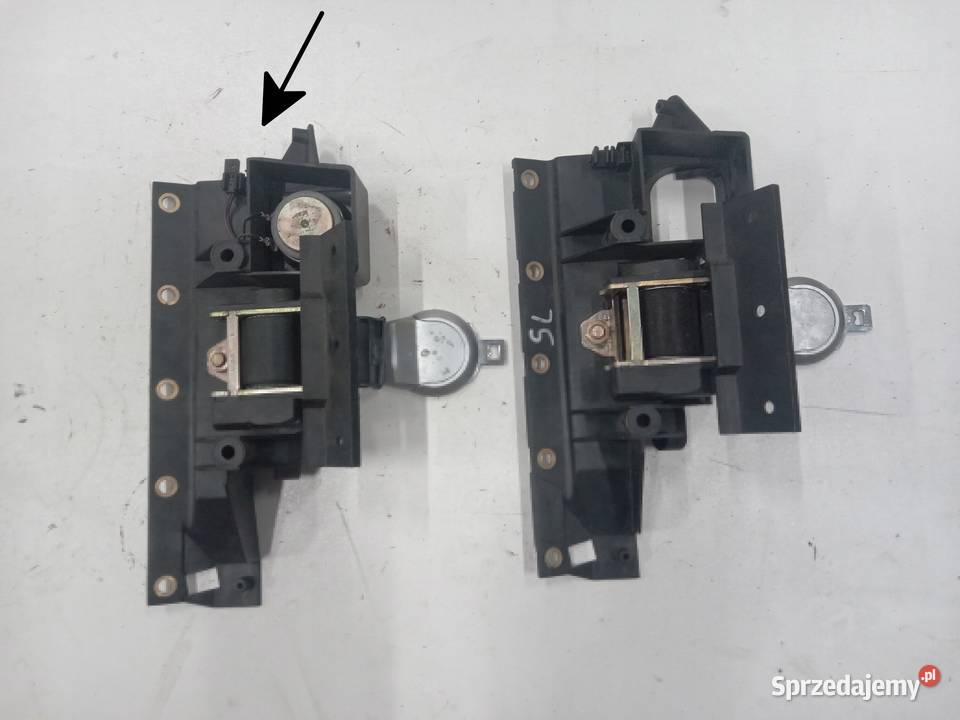 PAS NAPINACZ PRAWY TYŁ GŁOŚNIK MERCEDES SL R230 Nowy Tomyśl sprzedam