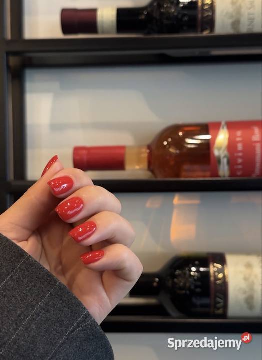 Manicure idealny na lato wakacje i codzienność Chorzów