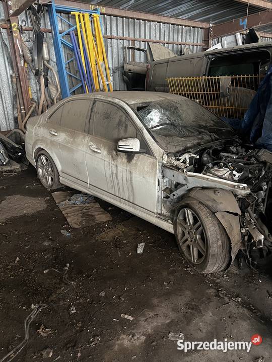 Mercedes Klasy C W204 220 CDI 2011r Uszkodzony diesel