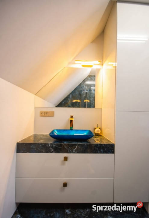 Dwupoziomowe Salon 3 sypialnie biuro balkon
