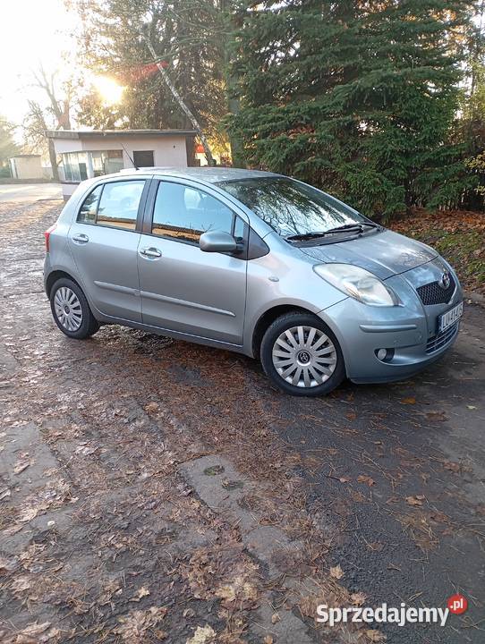 Toyota Yaris 13 benzyna 2006 r
