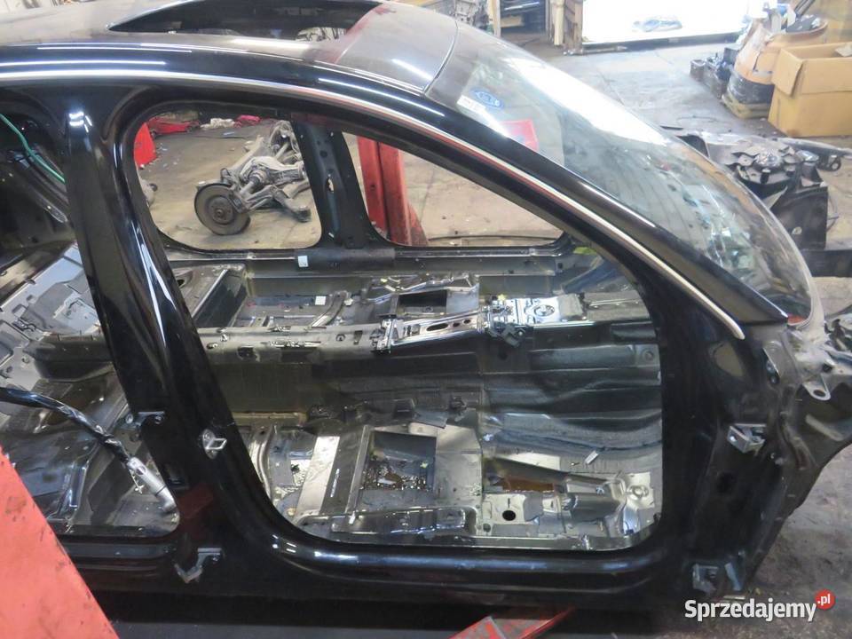 PRÓG SŁUPEK PRAWY BOK LONG AUDI A8 D4