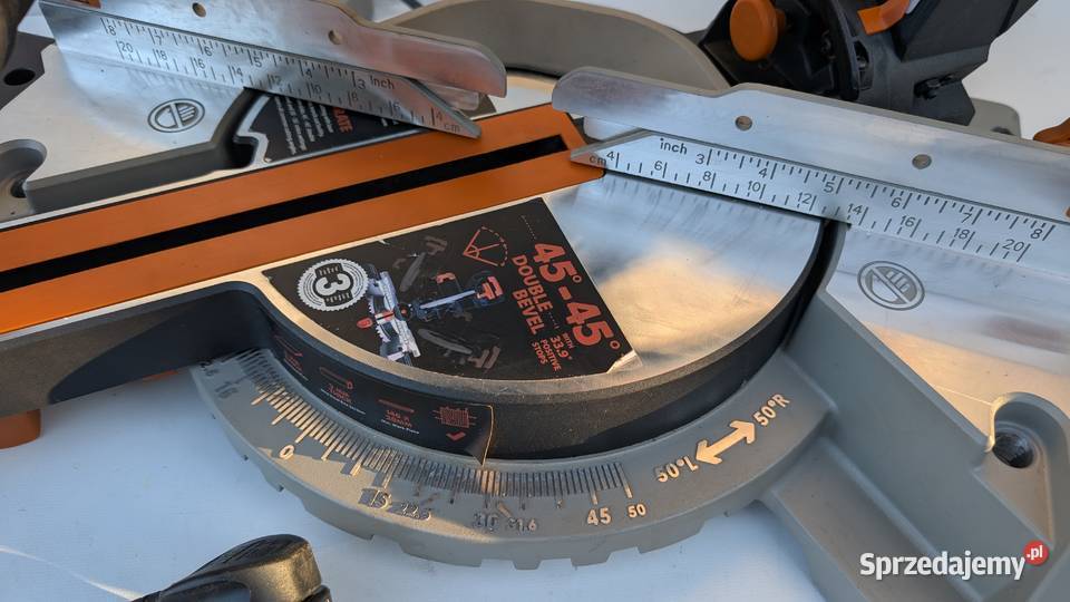 Piła ukośnica Evolution R255SMSDB