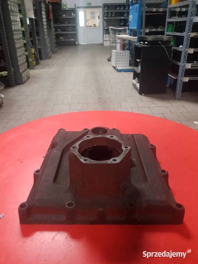 501702025 Pokrywa skrzyni biegów MTZ Sulechów sprzedam