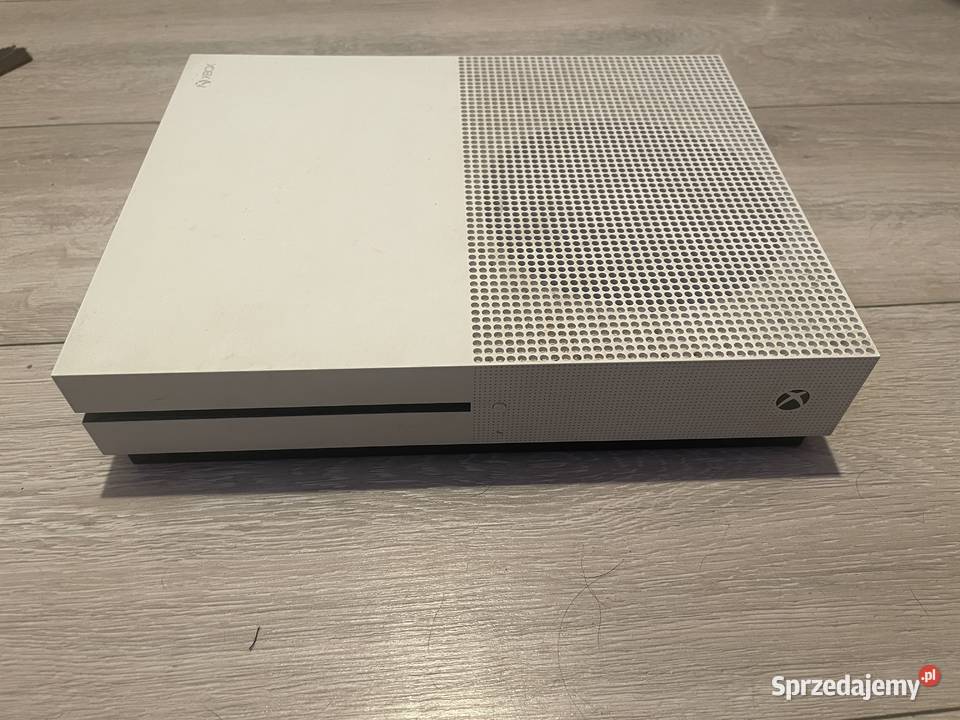 syndyk sprzeda konsolę Xbox One S 1 TB 1 pad Brzoza