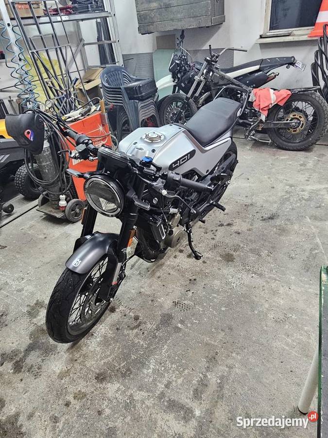 Husqvarna Vitpilen 401 2021r łańcuch Wrocław