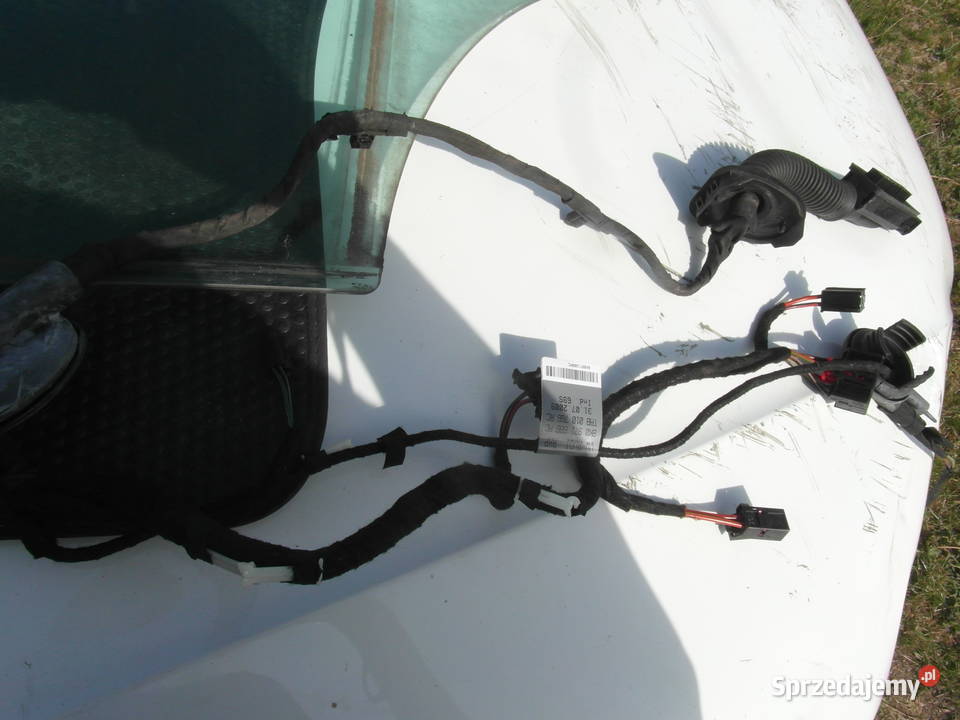 WIĄZKA DRZWI PRAWA TYŁ AUDI A4 B8 8K0971688AC
