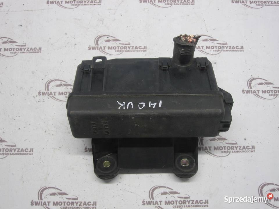 LEXUS GS II 01r skrzynka bezpieczników 3138XA1