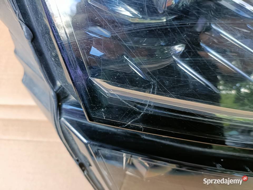 LAMPA PRAWA PRZÓD PRZEDNIA SKODA KAROQ FULL LED Lampy przednie Drezdenko