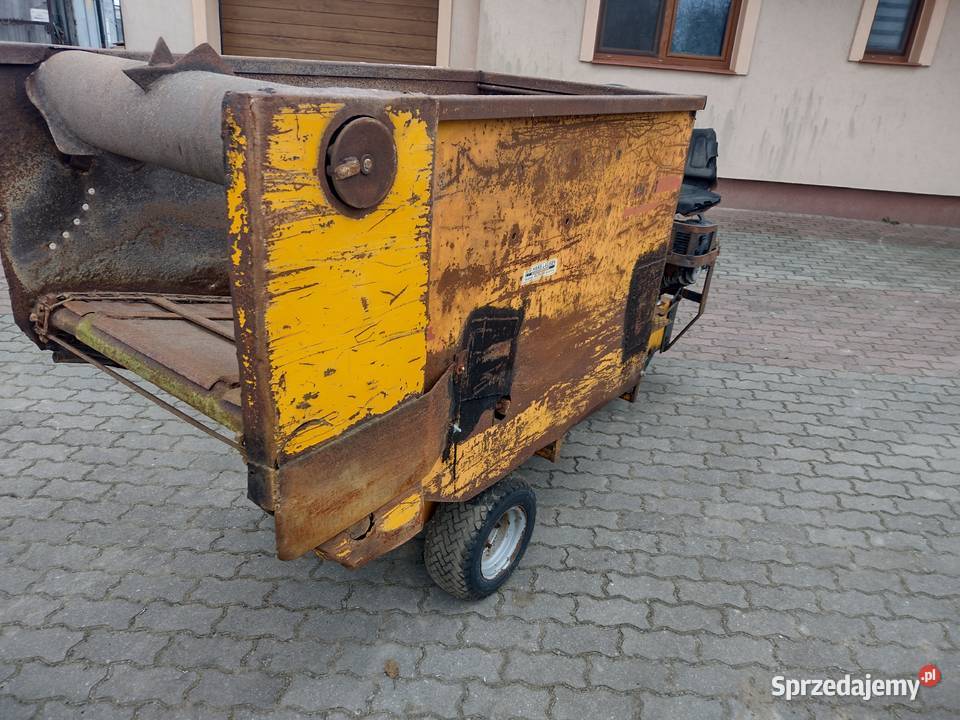 Mini wóz paszowy paszowóz samojezdny vmt 3 Sośno