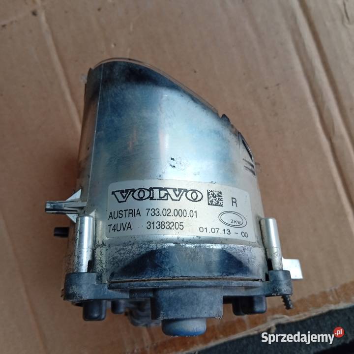 Halogen Volvo XC70 lift prawy 31383205 Rok produkcji 2015 mazowieckie Warszawa