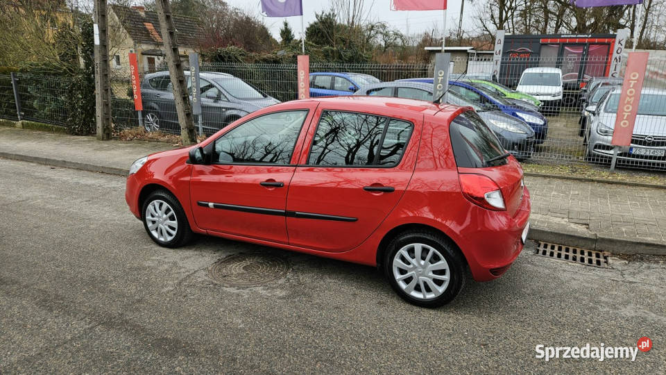 Renault Clio LiftingIdealny na pierwsze autoBez Hatchback zachodniopomorskie Szczecin