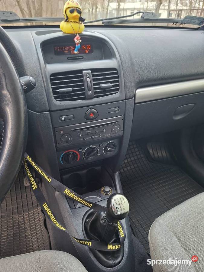 Renault Clio II 12 16V 2002r Zadbany idealny na Piotrków Trybunalski