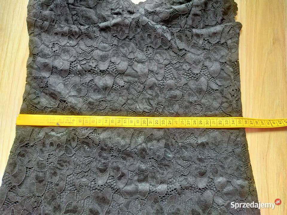 Koronkowa czarna sukienka Łódź