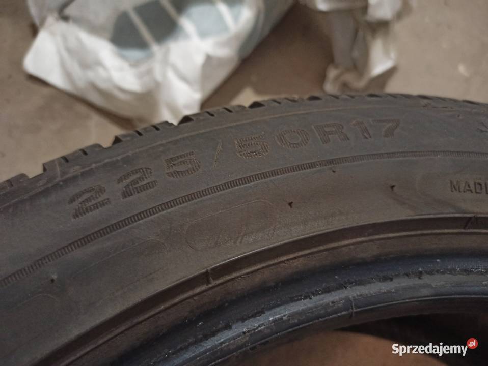 Opony Dunlop Winter Sport 5 4 22550 R 17 Gdańsk sprzedam