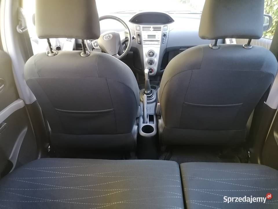 Toyota Yaris 13 benzyna 5 drzwi Konstantynów Łódzki