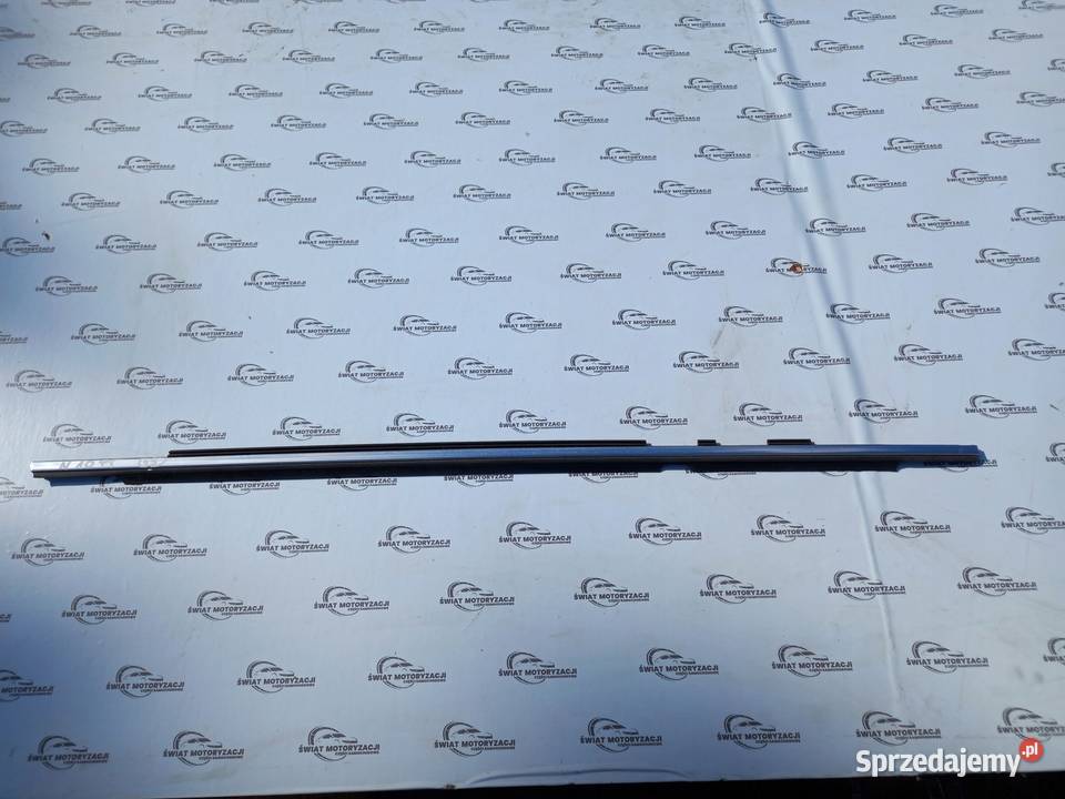 VOLVO XC90 I LIFT 10r listwa zgarniająca prawa Kielce