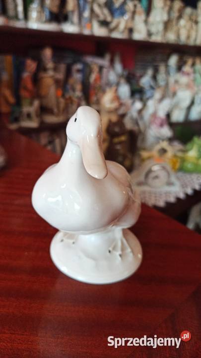 FigurkaKaczuszka śliczna biała porcelana
Bez Gdańsk sprzedam