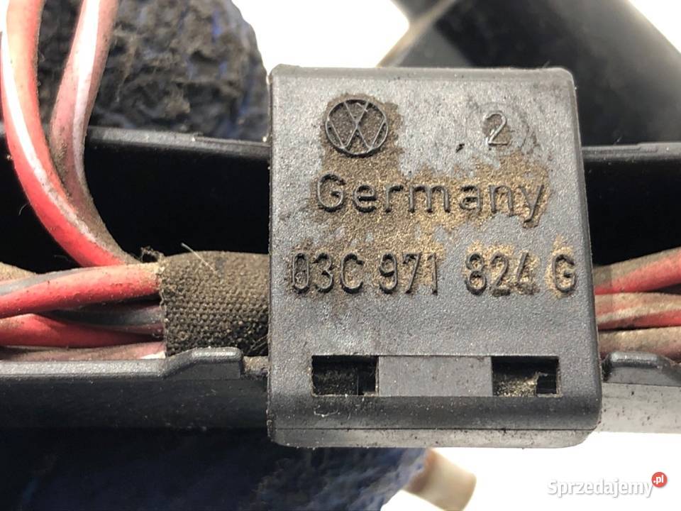 LISTWA WTRYSKOWA SKODA YETI 03C906036M 14 122