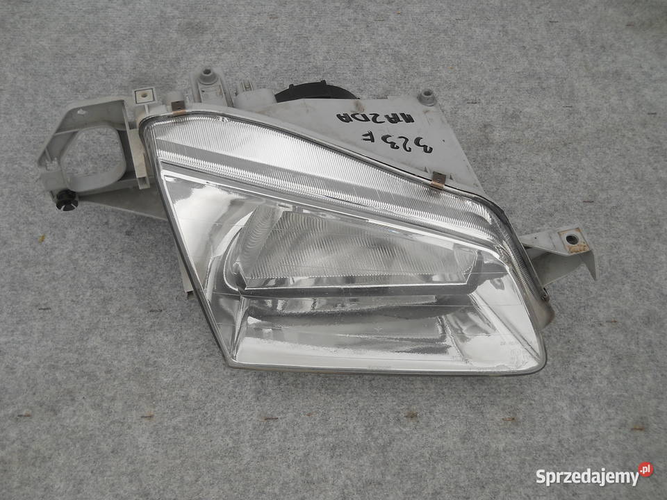 MAZDA 323F LAMPA PRAWA PRZEDNIA dolnośląskie Siechnice