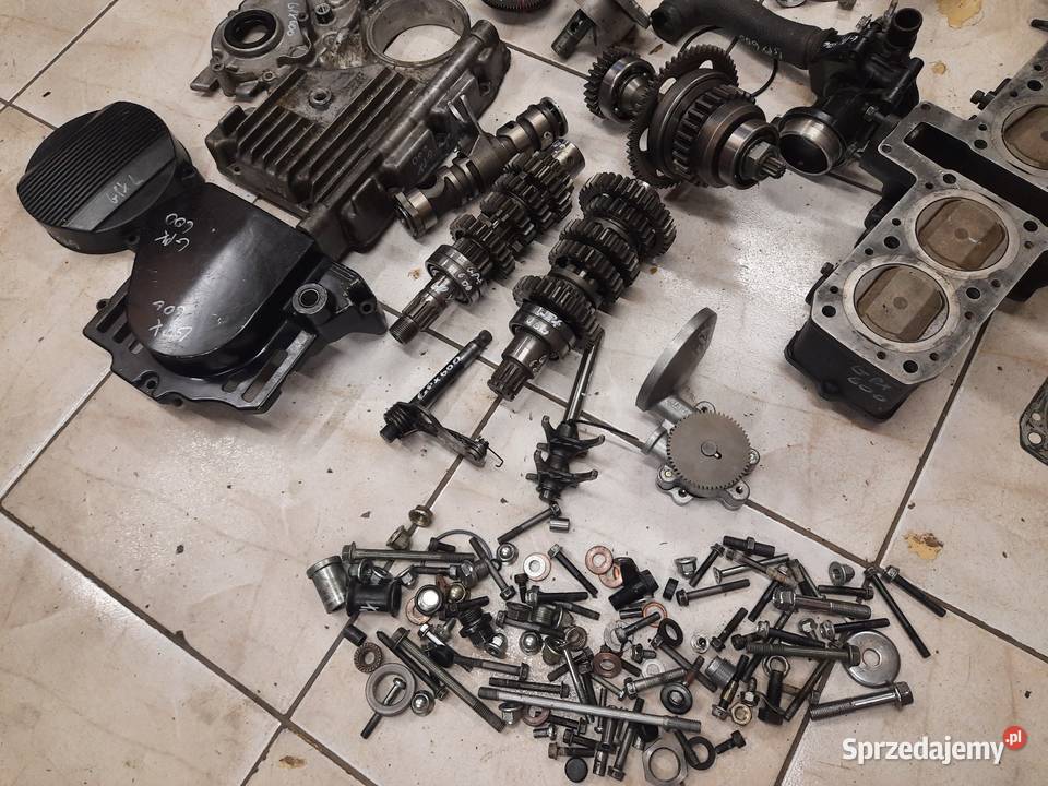 Kawasaki GPX 600 silnik części cylinder głowica dolnośląskie Jelenia Góra