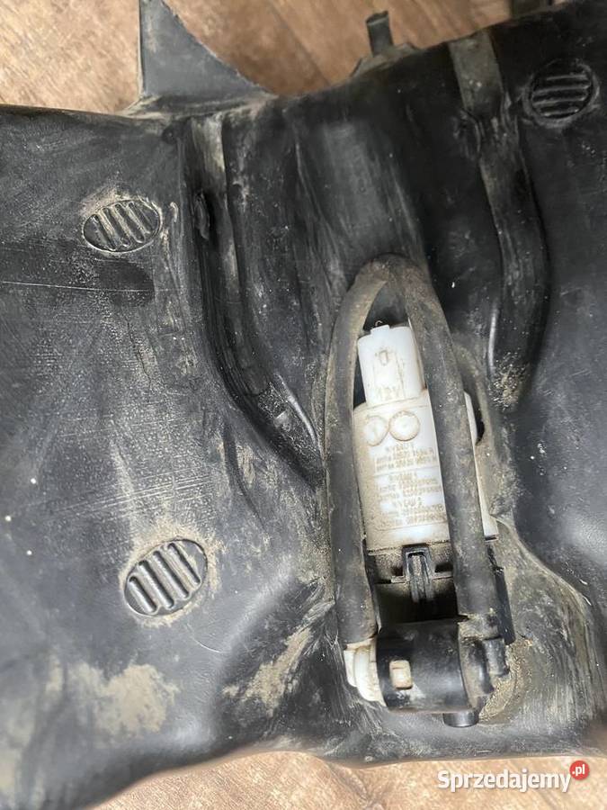 Zbiornik płynu do spryskiwaczy Citroen C5 Sobótka
