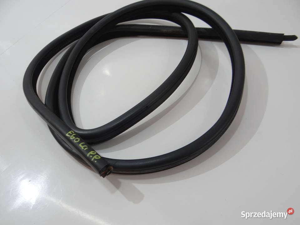 BMW E60 LCI USZCZELKA DRZWI PRAWA PRZEDNIA PRZÓD Strzyżewice