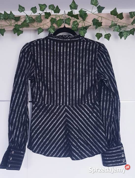 Koszula Czarno Srebrna River Island z dekoltem Chybie