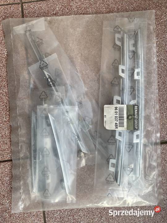 Listwy chrom grilla Renault Megane IV 960103748R osobowe śląskie Kozy