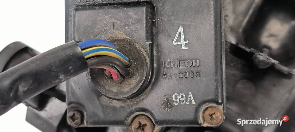 LAMPA PRAWA PRZÓD NISSAN ALMERA