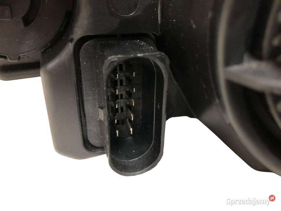 SKODA RAPID 072012032017 REFLEKTOR PRAWY PRZÓD osobowe Części samochodowe świętokrzyskie Skarżysko-Kamienna