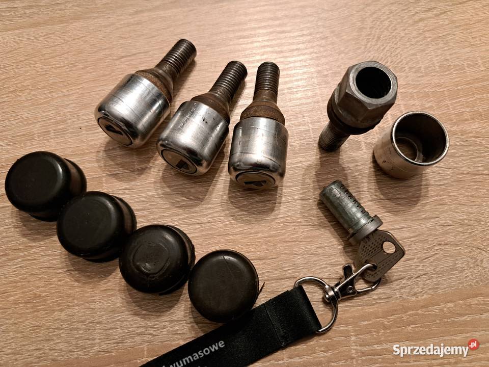 lampy tylne kierunkowskazy fiat 126p osobowe Leszno