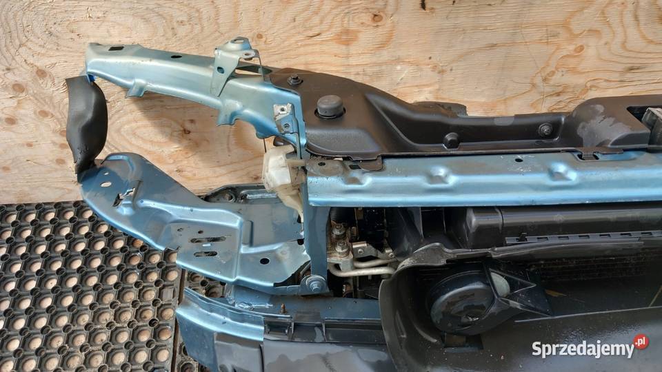 VOLVO C30 16D PAS PRZEDNI KOMPLET osobowe Zbierkowo