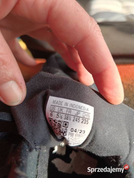 Buty piłkarskie korki mazowieckie Boryszew