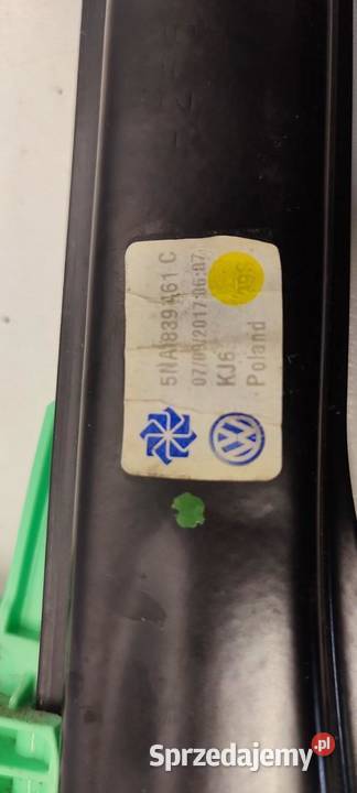 VW TIGUAN II PODNOŚNIK SZYBY LEWY TYŁ 5NA839461C osobowe Mechanizmy opuszczania szyb