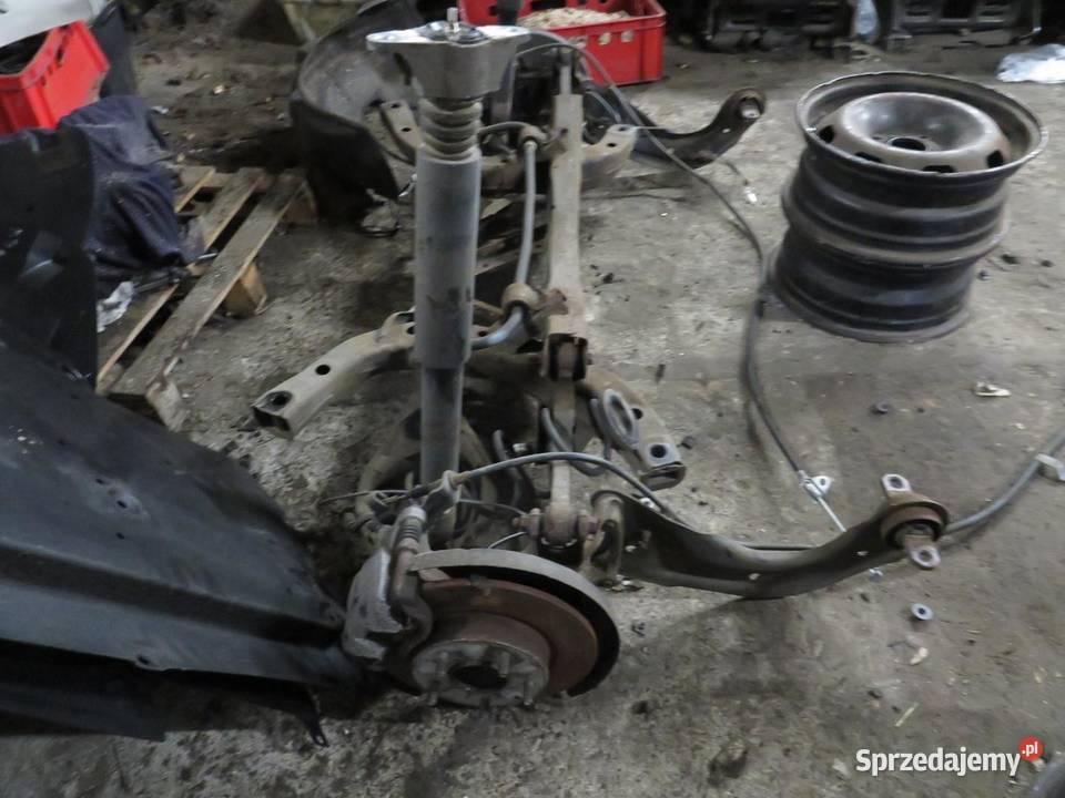 BELKA ZAWIESZENIA OŚ TYŁ MAZDA 3 BM SEDAN 13 sprzedam