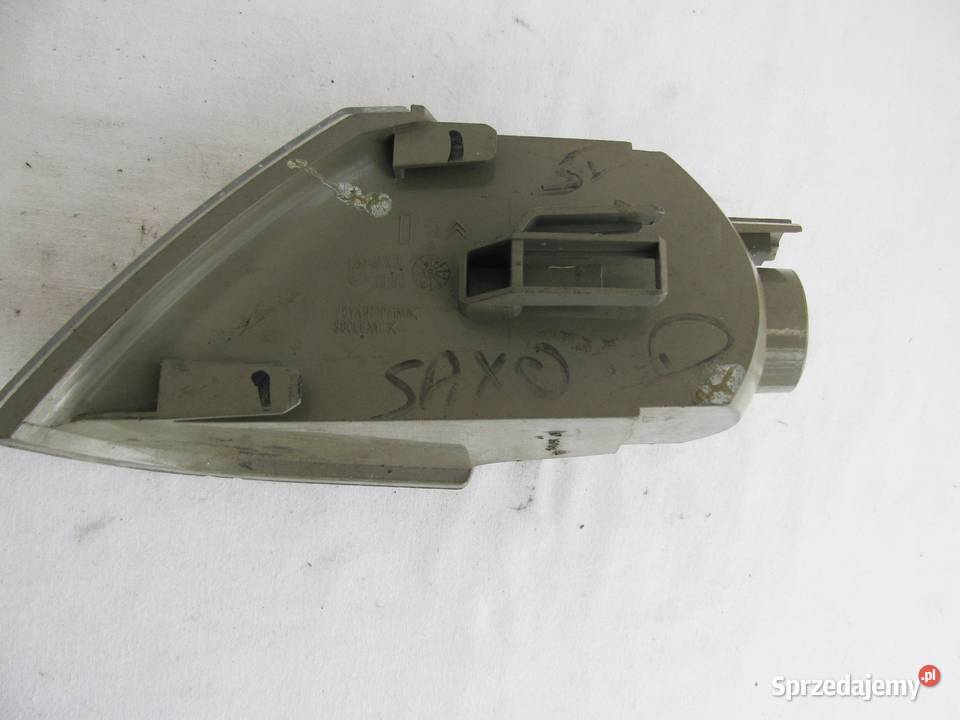 Kierunkowskaz prawy Citroen Saxo Szczecinek
