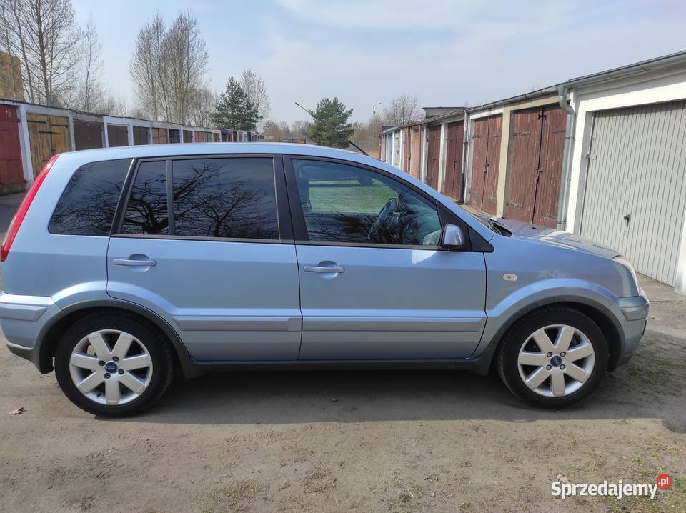 Ford Fusion 16 benzyna garażowany niski przebieg Wałcz