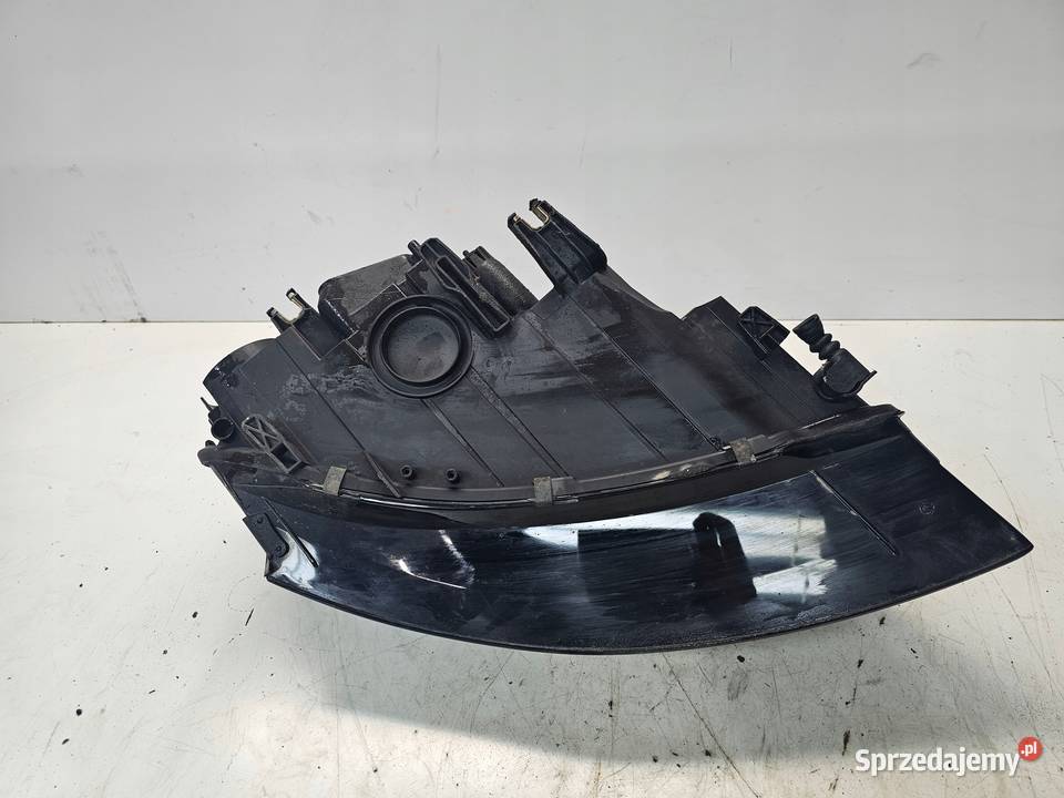 REFLEKTOR LEWY PRZÓD AUDI A4 B8 8K0941003A OK osobowe